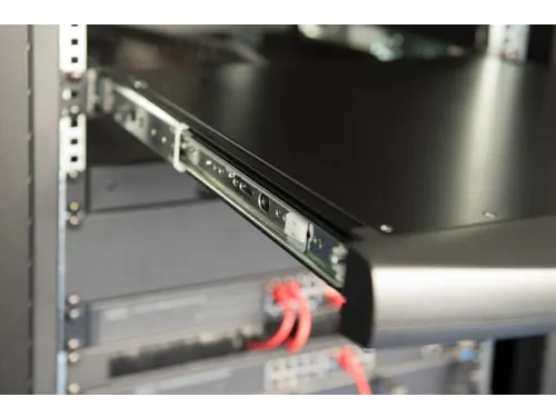 19 inch LCD KVM-console 8-poorts VGA Duits toetsenbord Zwart