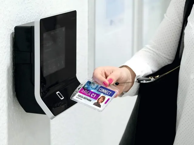 Durable 8955 Kaarthouder gesloten voor 1 Veiligheidspas 54x87mm