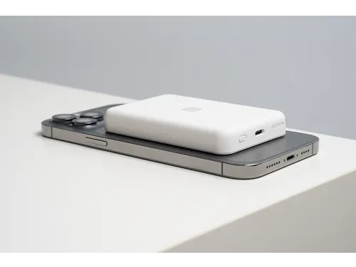 XtremeMac 5000mAh Magnetic Powerbank | Compact MagSafe Charger