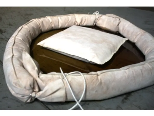 olieabsorptieslang,LxØ 3m x 75mm,opnamecapaciteit 99l/VE,kurk/PP