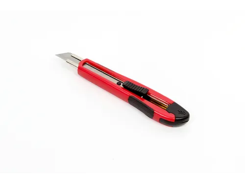 Snijmes IEZZY 18mm kunststof met softgrip inclusief 1 mesje