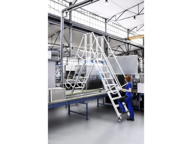 passerelle,estrade H 2,25m,2x9marches,marches l 600mm,inclinaison 60°