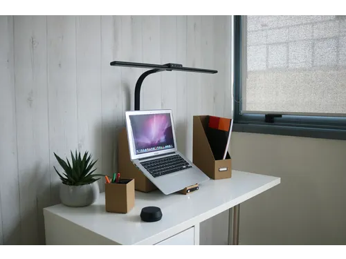 Bureaulamp Unilux Strata base led zwart