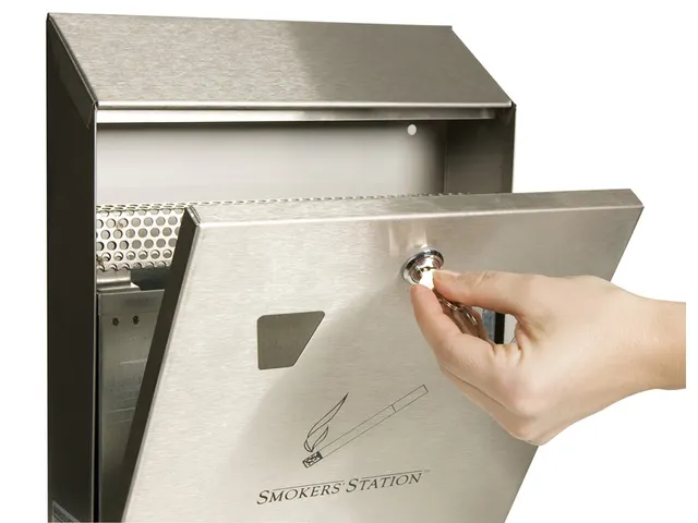 Rookpunt Rvs Rubbermaid