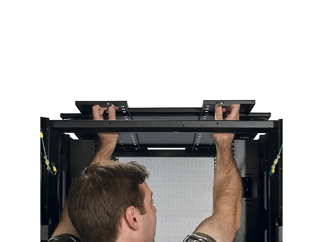 APC NetShelter SX 42U 750mm(b) x 1070mm(d) 19 inch IT rack, behuizing