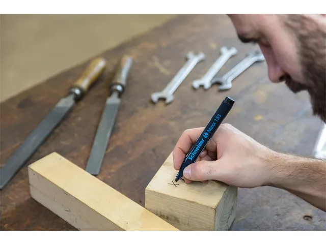 Marqueur Schneider Maxx 133 biseauté 1-4mm noir