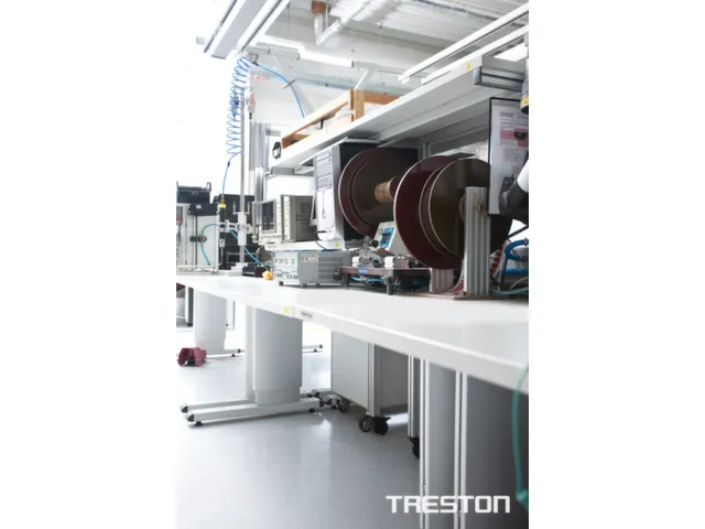 Werktafel Esd Staalbuis 700-1100x1800x800mm Hoogte Verstelbaar Inbus