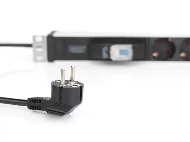 DIGITUS Aluminium Outlet Strip, 6 veiligheidsuitgangen met stroomonder