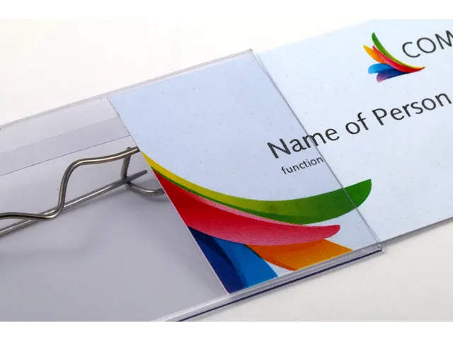 Badge avec épingle 60x40mm