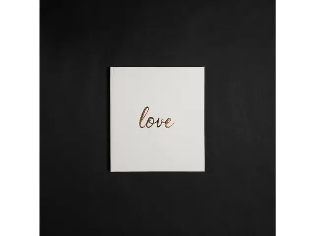 Livre d'or 140 pages tranche or - Format 21x19cm - LOVE Blanc - Blanc