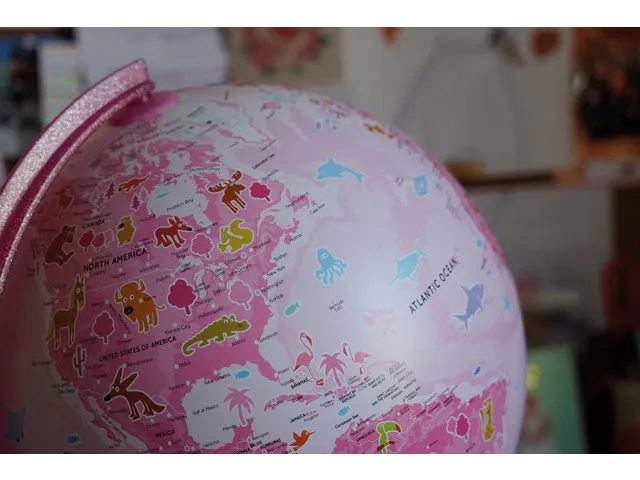 Imaginary globe 30 cm