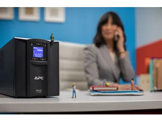 APC Smart-UPS SMC1500IC Noodstroomvoeding - 8x C13, USB, SmartConnect, - 3