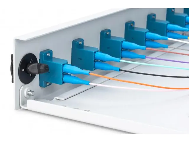 LWL-splicebox 1U uitgerust 12x LC DX OS2 inclusief splicecassette