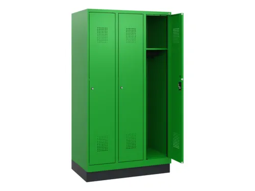 schoollocker,HxBxD 1630x900x500mm,3vak,vak B 300mm,cil.-slot,sokkel