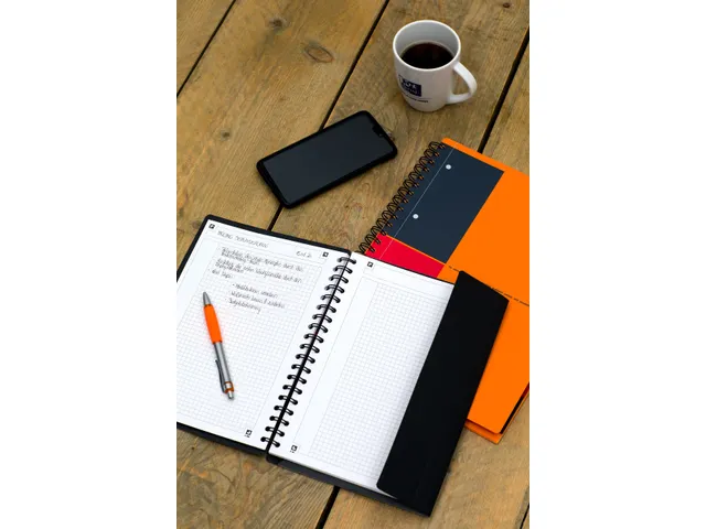 International notebook B5 geruit 5mm 80 vel grijs