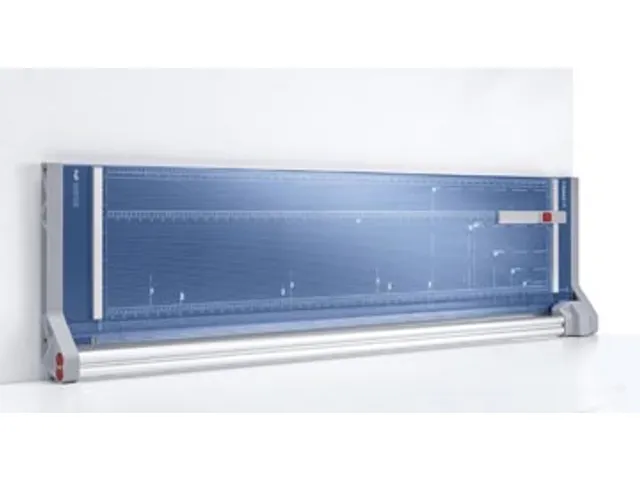 rolsnijmachine 558 voor ft A0, capaciteit: 7 vel