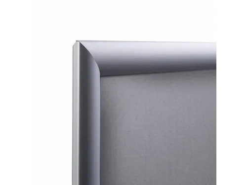 Kliklijst 70x100cm Brandwerend B1 Rechte Hoeken 25mm Zilver