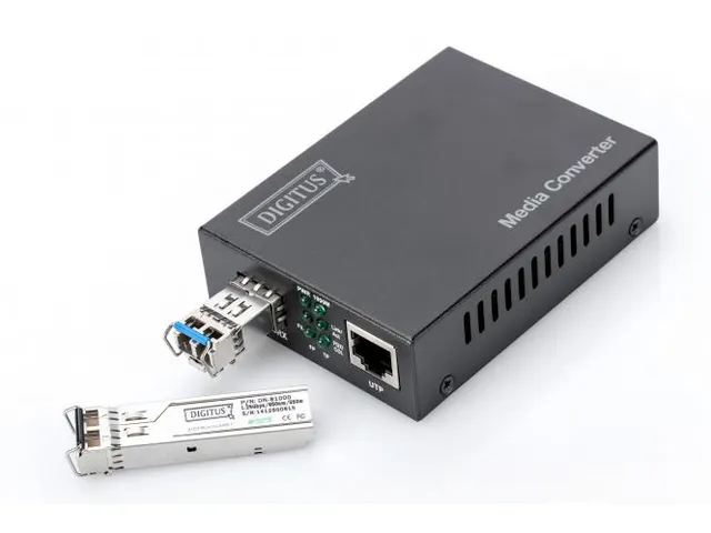 10 Gigabit Ethernet Media Converter RJ45/SFP 1G 2.5G 5G & 10G, 12V, 5W