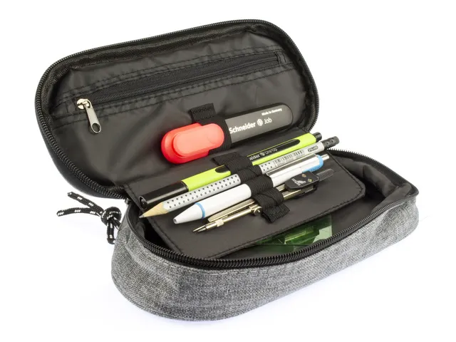 Etui Kangaro met inleg licht grijs ca 22x5x9cm