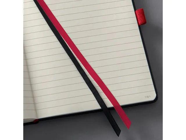Notitieboek Conceptum RED Edition A5 zwart gelinieerd hardcover. Genum