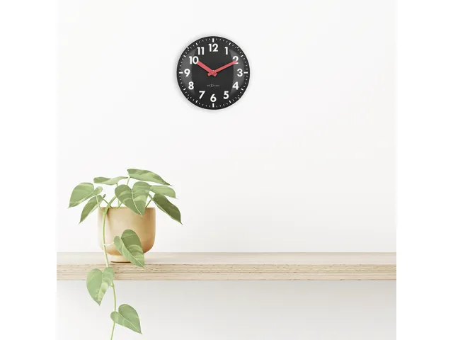 Horloge de table Nextime Duomo Mini 20 cm noir avec un verre bombé