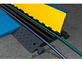 set rolstoeloprijplaat,v. kabelbrug,B 440mm,overrijd H 75mm - 5