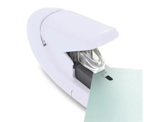 Nietloze Nietmachine Tot 5 Vel Wijnrood