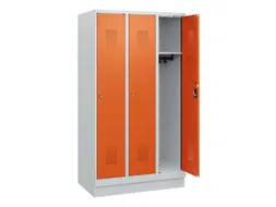 schoollocker,HxBxD 1630x900x500mm,3vak,vak B 300mm,cil.-slot,sokkel