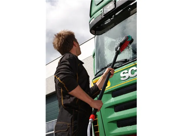 Wasborstel Vikan met waterdoorvoer 37cm