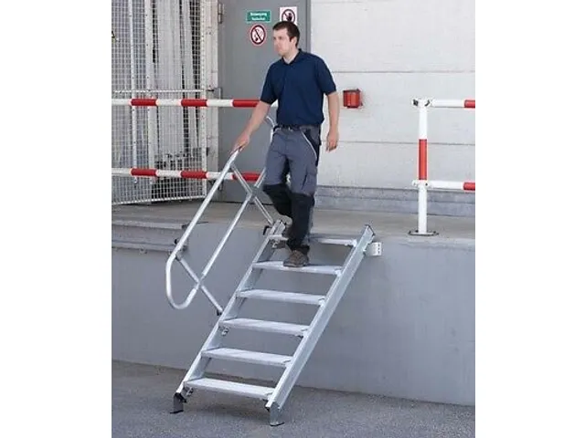 Bordestrap Bordes H 1 51m 7treden Trede B 600mm 45° Helling Aluminium