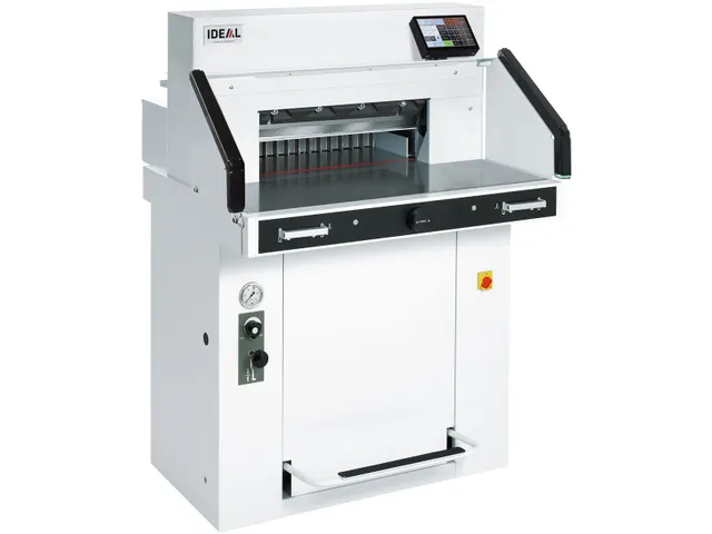 Stapelsnijmachine A3 Ideal 5560 hydraulisch onderstel voetpedaal