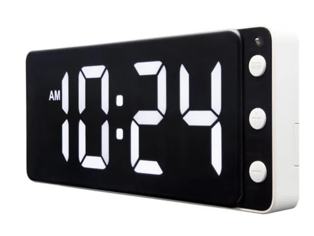 Tafel/wandklok NeXtime Digital Clock White 27,2x10,8cm