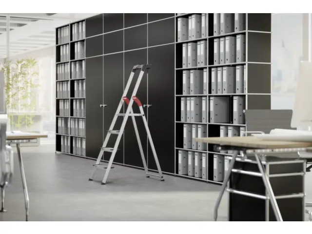 veiligheidsladder,eenzijdig,7 XXL treden,Stand H 1,5m,balk L 2,33m
