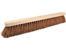 Kokosborstel in ongelakt hout van 60cm