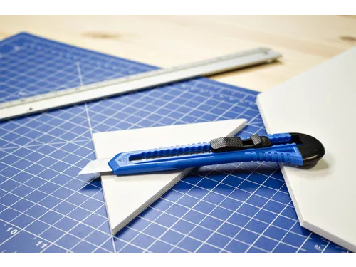 Snijmes Westcott Office 18mm met schuifsluiting blauw