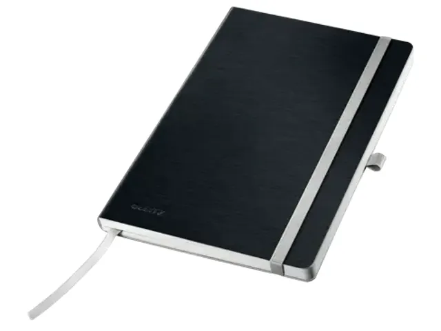 Notitieboek Leitz Style A5 lijn 160pag zwart