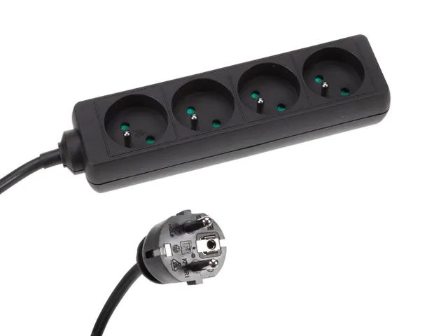 4-Voudige Stekkerdoos Met Krimpkous - 3G1.5 - 5m - Penaarde