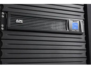 APC Smart-UPS SMC1000I-2UC Noodstroomvoeding - 4x C13, USB, Rack Mount - 7
