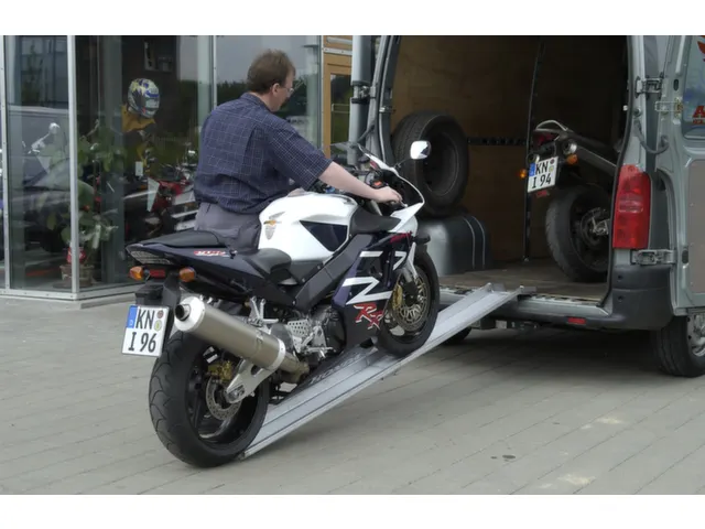 Laadrail L X B 2500X 235Mm Draagverm./paar 400Kg Aluminium