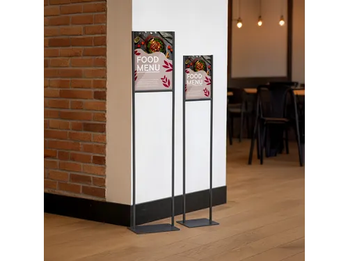 Infostandaard zwart metaal met acryl bord A3