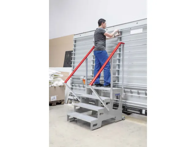 bordestrap,verrijdbaar,bordes H 0,6m,3treden,aluminium