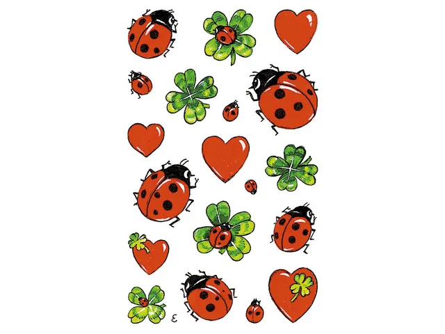 Étiquette en papier Z-design Creative 3 feuilles coccinelles