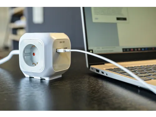 Stekkerblok Brennenstuhl 4 voudig inclusief 2 USB 140cm wit/grijs