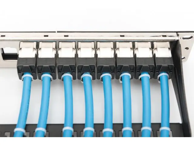 CAT 6A U-UTP installatiekabel 500MHz Dca AWG 23/1 305m Haspel Sx Blauw