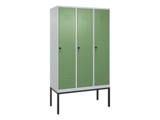 locker,HxBxD 2120x1200x500mm,3vak,vak B 400mm,draaigrendel - 1