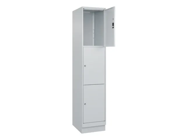 lockerkast,HxBxD 1950x400x500mm,1x3vakken,vak B 400mm,cil.-slot,sokkel