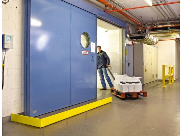 Geleideblok 150x 800x 100mm Wanddikte 6mm Om Vast Te Schroeven