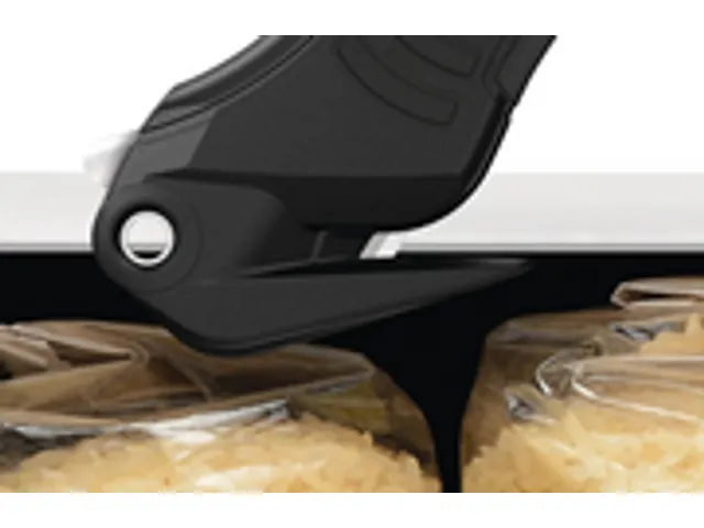 Cutter Martor Secumax 320 rectangulaire 4mm noir