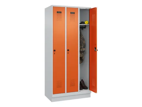 locker,HxBxD 1950x900x500mm,3vak,vak B 300mm,draaigrendel,sokkel