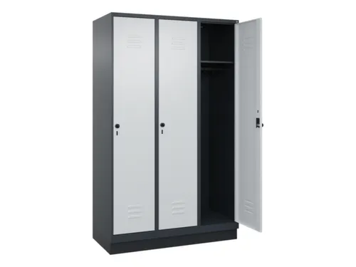 locker,HxBxD 1950x1200x500mm,3vak,vak B 400mm,draaigrendel,sokkel